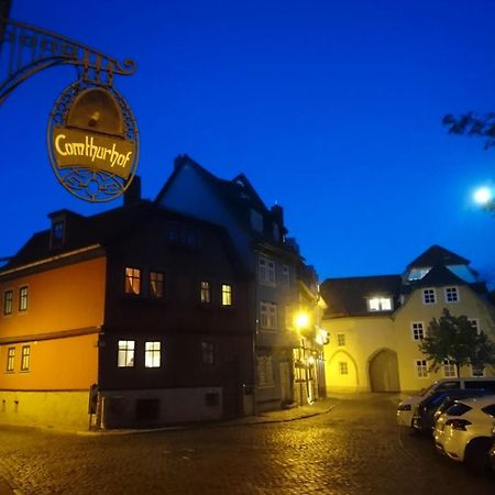 Haus Zum Kleinen Helm Apartment Erfurt Exterior photo